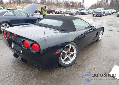 2001 Chevrolet Corvette z USA, uszkodzony, nr VIN 1G1YY32G815117698